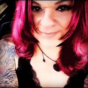 Meet your Posher, Roxanne